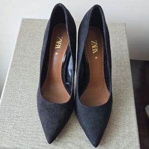 Zara Black Suede Heels